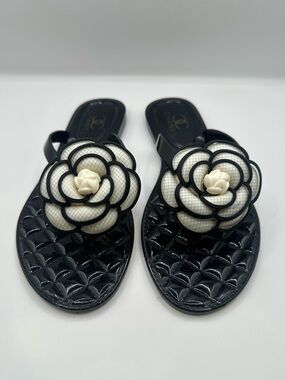 Chanel Camellia Jelly Flip Flop Sandals Black White Quilted Thong Slides EU 37